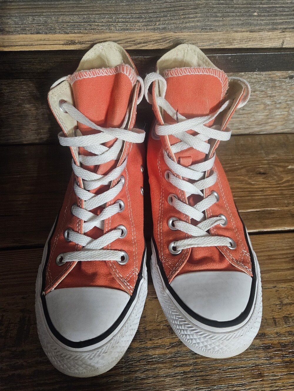 Dreamcicle Orange Canvas High-Top Converse Sneakers - Mens 5 / Womens 7